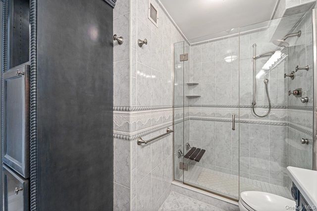 166-25 Powells Cove Boulevard 15D, Beechhurst, NY 11357