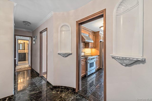 166-25 Powells Cove Boulevard 15D, Beechhurst, NY 11357