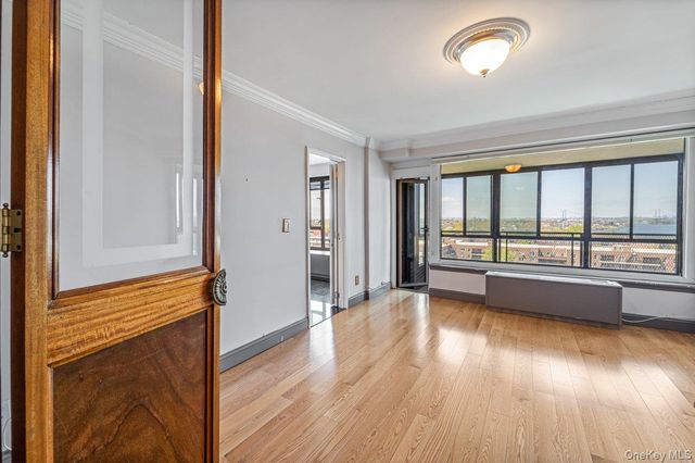 166-25 Powells Cove Boulevard 15D, Beechhurst, NY 11357