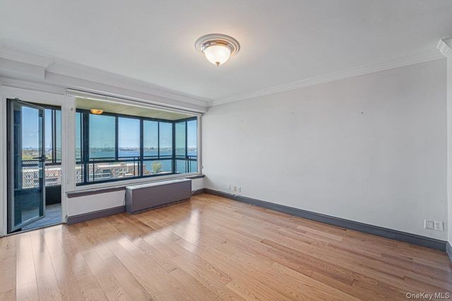 166-25 Powells Cove Boulevard 15D, Beechhurst, NY 11357