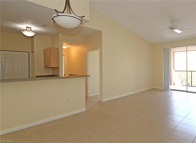 1160 Reserve WAY 305, Naples, FL 34105