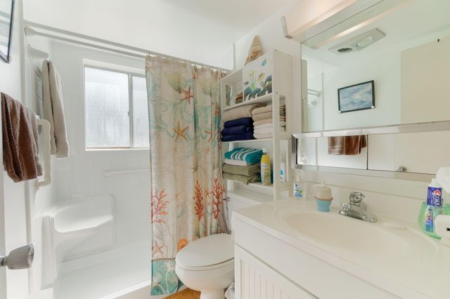 3120 Cynthia Lane 115, Lake Worth Beach, FL 33461