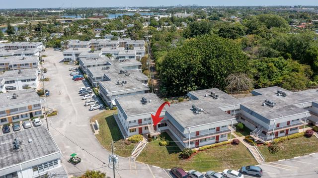 3120 Cynthia Lane 115, Lake Worth Beach, FL 33461