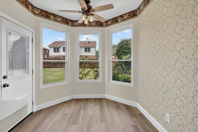 211 Milton Drive, Arlington, TX 76002