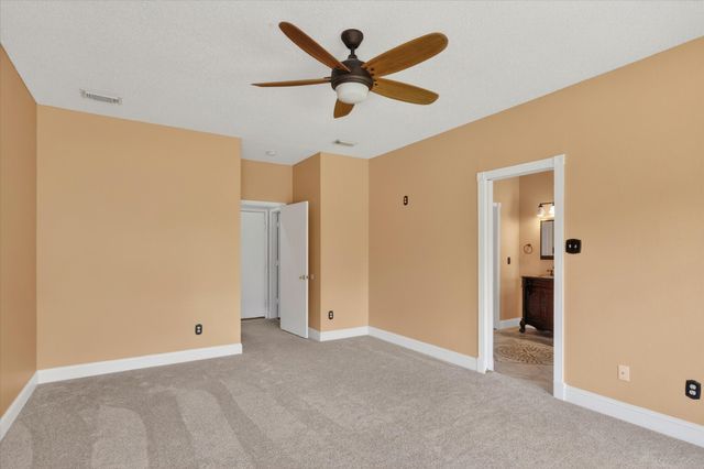 211 Milton Drive, Arlington, TX 76002