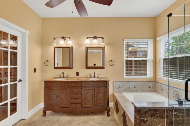 211 Milton Drive, Arlington, TX 76002