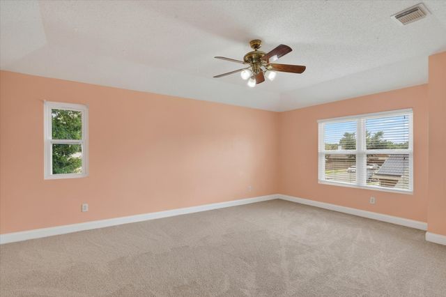 211 Milton Drive, Arlington, TX 76002