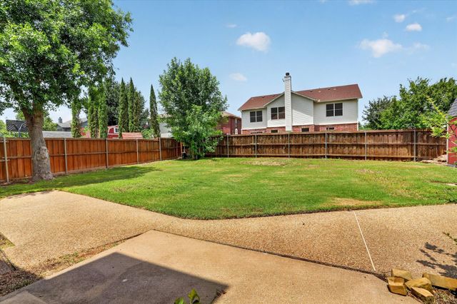 211 Milton Drive, Arlington, TX 76002
