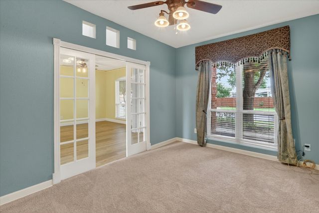 211 Milton Drive, Arlington, TX 76002