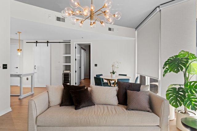 600 12th Ave S Apt 706, Nashville, TN 37203