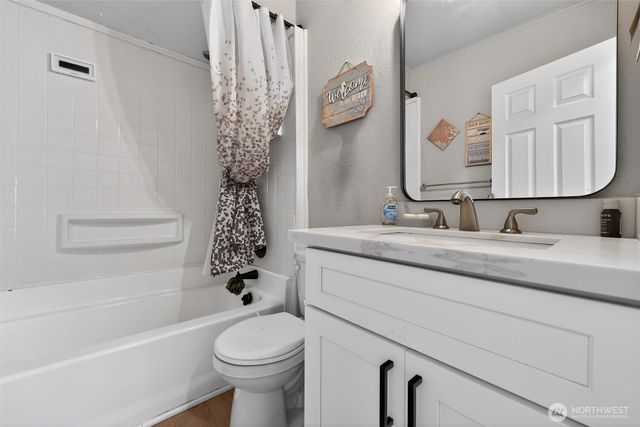 705 E Dearborn Avenue, Shelton, WA 98584