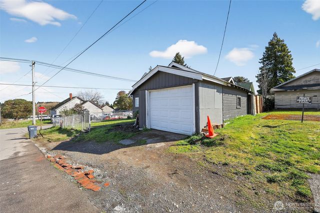 705 E Dearborn Avenue, Shelton, WA 98584