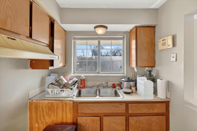 19511 S Greenfield Road, Detroit, MI 48235