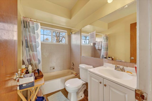 19511 S Greenfield Road, Detroit, MI 48235