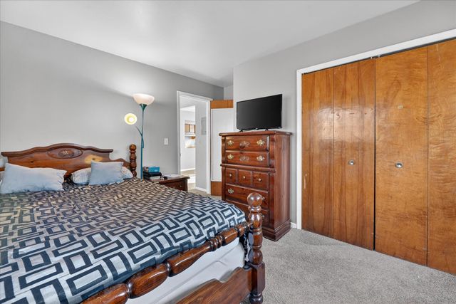 19511 S Greenfield Road, Detroit, MI 48235