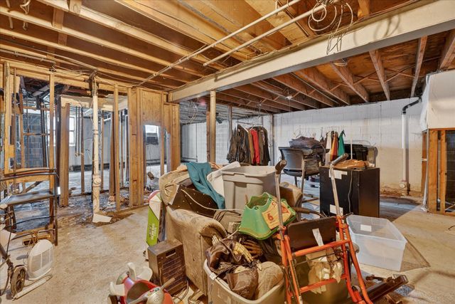 19511 S Greenfield Road, Detroit, MI 48235