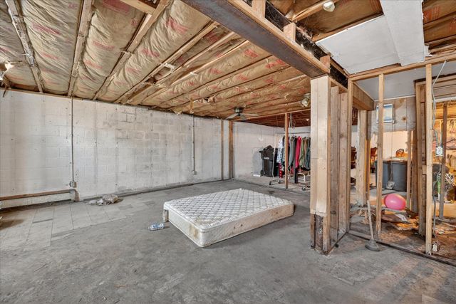 19511 S Greenfield Road, Detroit, MI 48235