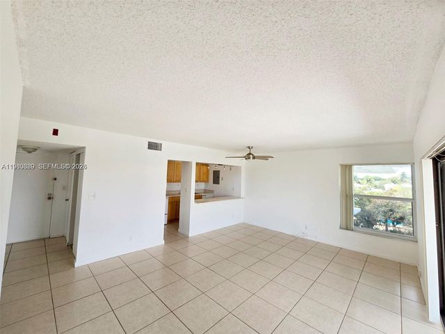 505 S Pine Island Rd 401B, Plantation, FL 33324