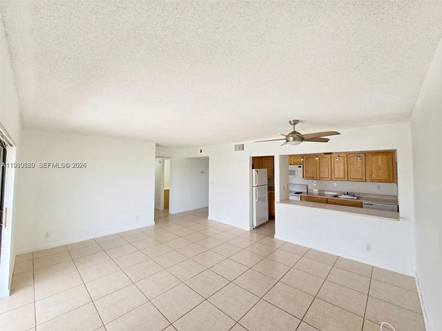505 S Pine Island Rd 401B, Plantation, FL 33324