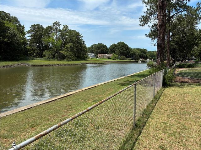 516 Elizabeth Lake DR, Hampton, VA 23669
