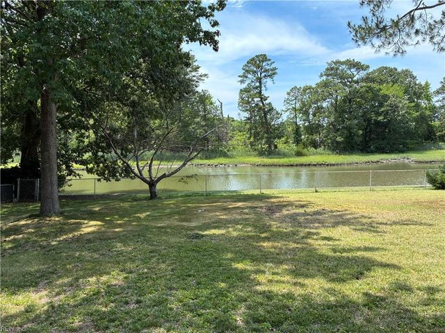 516 Elizabeth Lake DR, Hampton, VA 23669