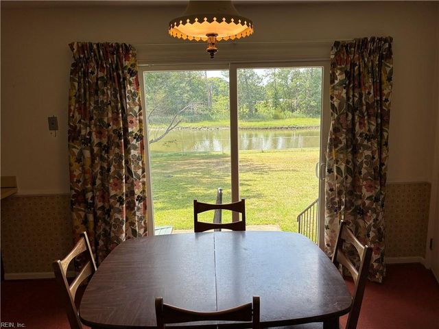 516 Elizabeth Lake DR, Hampton, VA 23669
