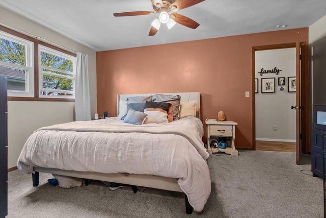 3008 E KILLDEER LANE, Appleton, WI 54915