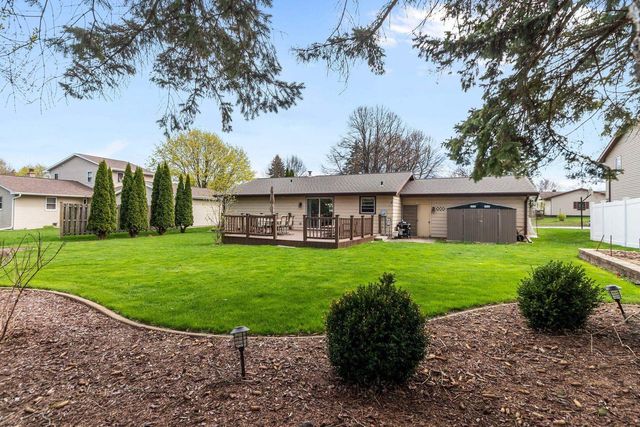 3008 E KILLDEER LANE, Appleton, WI 54915