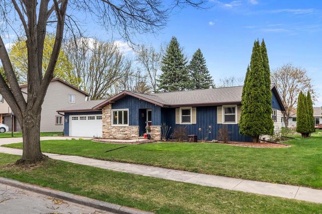 3008 E KILLDEER LANE, Appleton, WI 54915