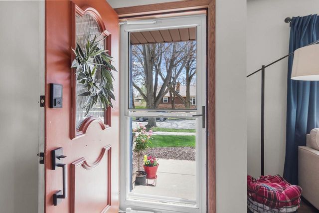 3008 E KILLDEER LANE, Appleton, WI 54915