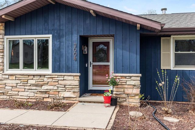 3008 E KILLDEER LANE, Appleton, WI 54915