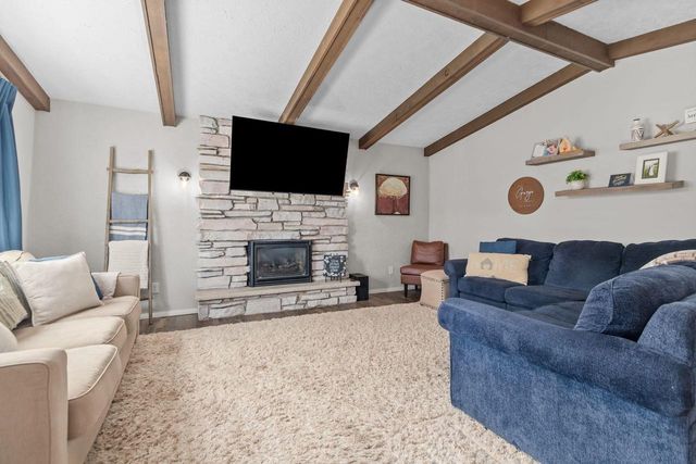 3008 E KILLDEER LANE, Appleton, WI 54915