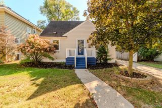 1517 W Saratoga Street, Fenton, MI 48220