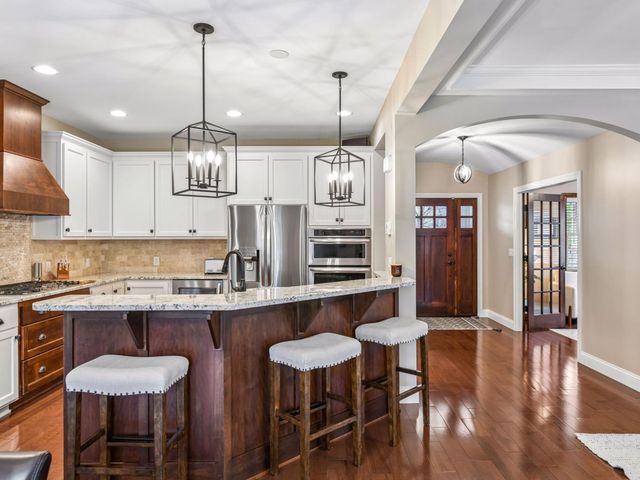 5712 Beard Avenue S, Edina, MN 55410