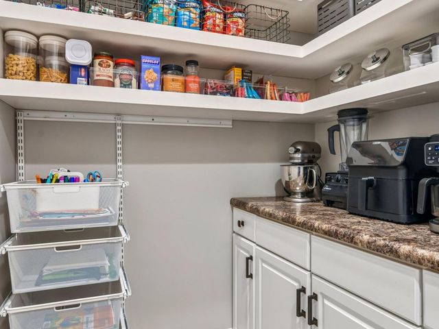 5712 Beard Avenue S, Edina, MN 55410