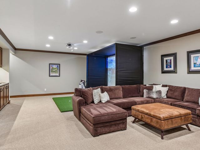 5712 Beard Avenue S, Edina, MN 55410