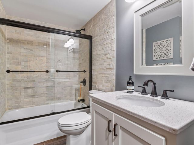 5712 Beard Avenue S, Edina, MN 55410