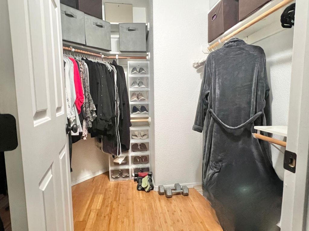 Image 15 of property listing at 2265 E Utah Avenue, Fresno, CA 93720