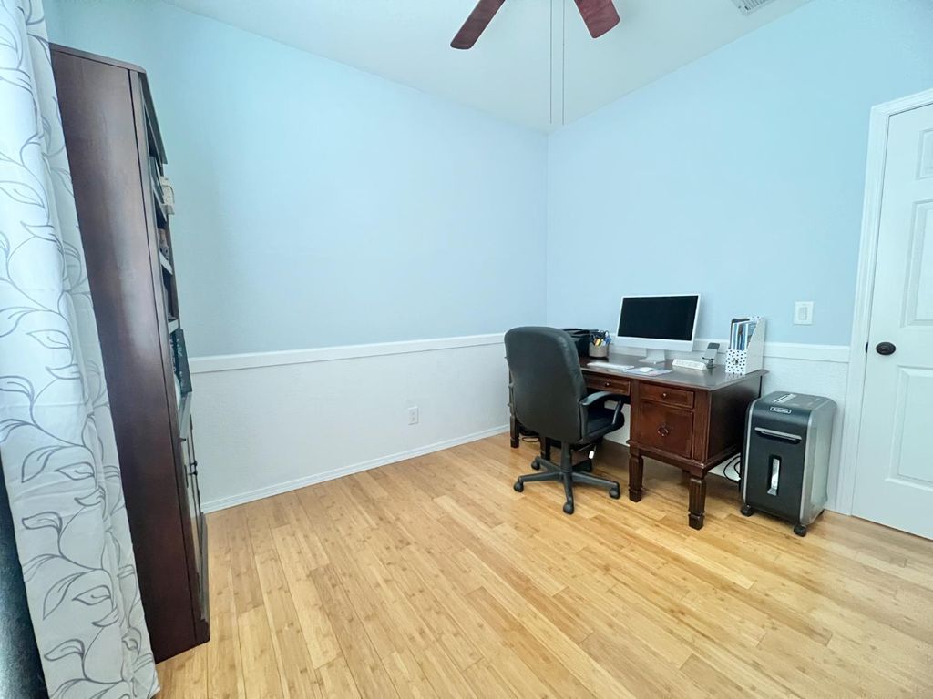 Image 21 of property listing at 2265 E Utah Avenue, Fresno, CA 93720