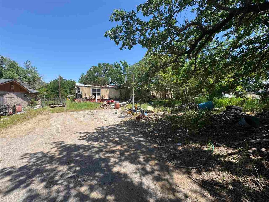 88 Vine St, Medicine Park, OK 73557