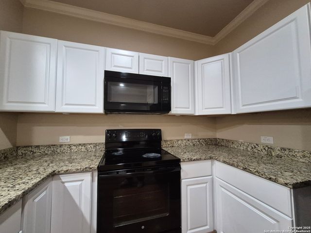 7315 Colina Way Unit 103, Converse, TX 78109