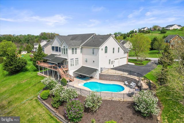40 FAWN HILL RD, Hanover, PA 17331