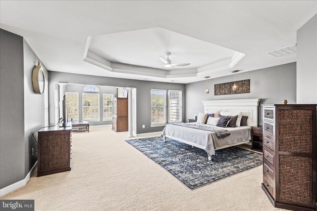 40 FAWN HILL RD, Hanover, PA 17331