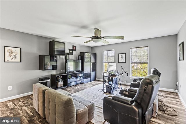 40 FAWN HILL RD, Hanover, PA 17331