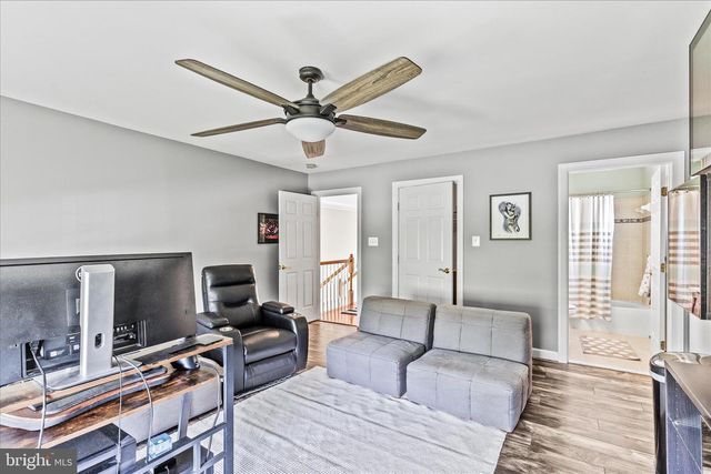 40 FAWN HILL RD, Hanover, PA 17331