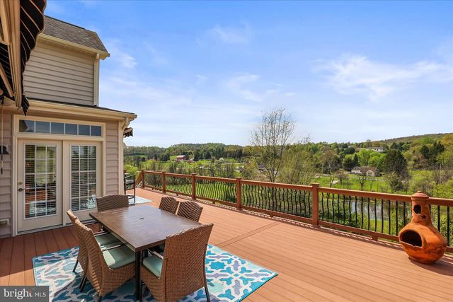 40 FAWN HILL RD, Hanover, PA 17331