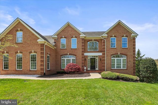 40 FAWN HILL RD, Hanover, PA 17331