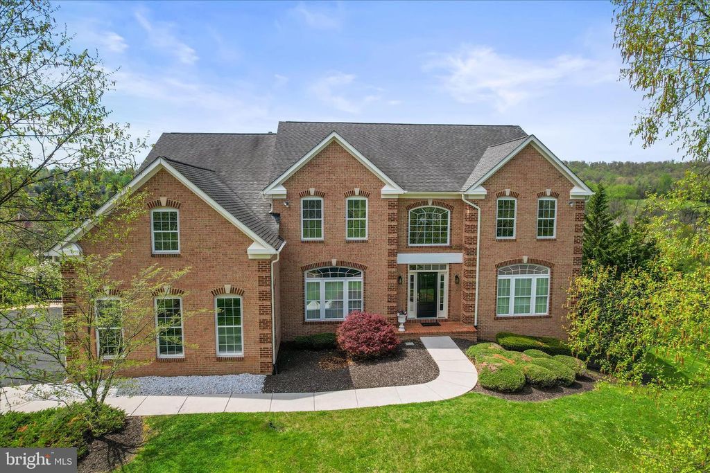 40 FAWN HILL RD, Hanover, PA 17331