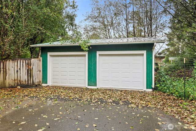 204 Ocean Boulevard, Ocean City, WA 98569