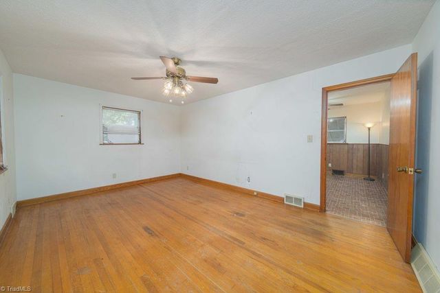 223 Hedgecock Road, High Point, NC 27265
